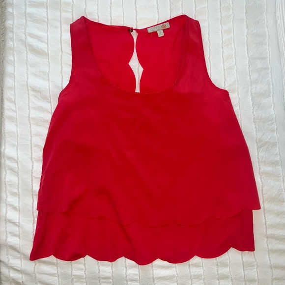 Gianni Bini Tops - Gianni Bini Red Scalloped Tank Top